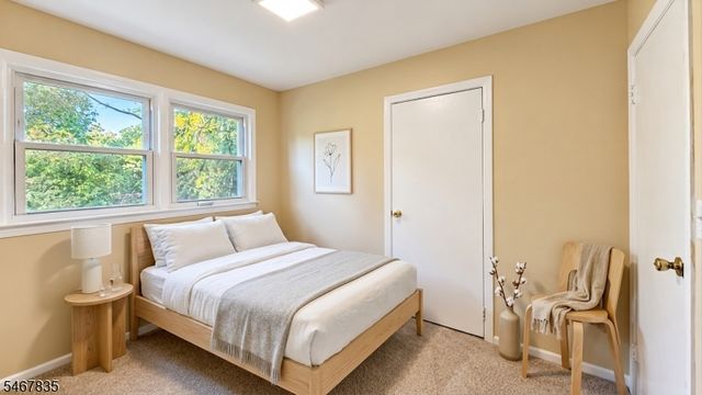 34 Winthrop Dr, Manalapan Twp., NJ 07726