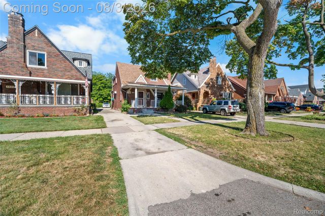 7841 E Morrow Circle, Dearborn, MI 48126