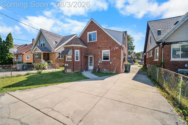 7841 E Morrow Circle, Dearborn, MI 48126