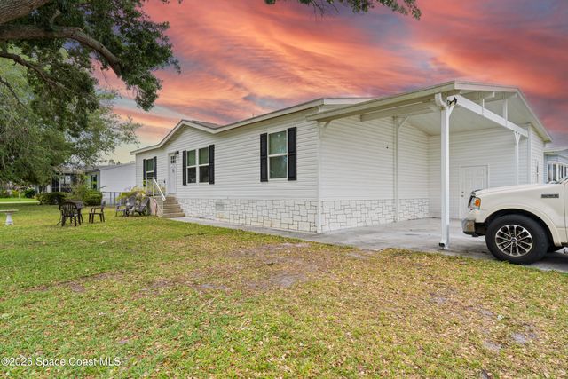 958 Pecan Circle, Barefoot Bay, FL 32976