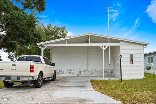 958 Pecan Circle, Barefoot Bay, FL 32976