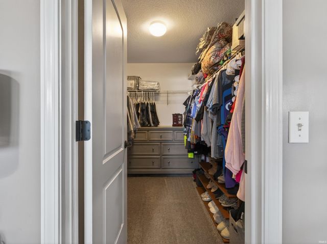 2423 Grand Canyon Corridor, Fort Wayne, IN 46808