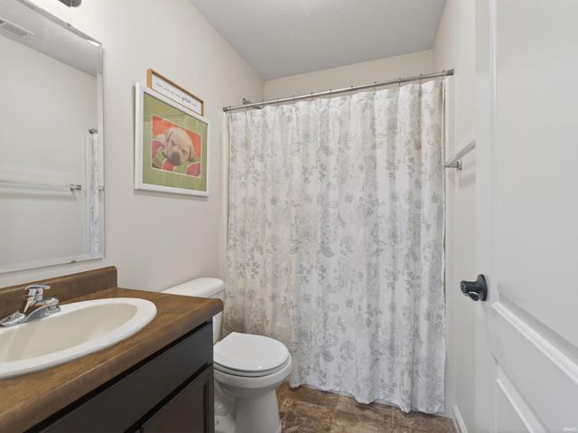 2423 Grand Canyon Corridor, Fort Wayne, IN 46808