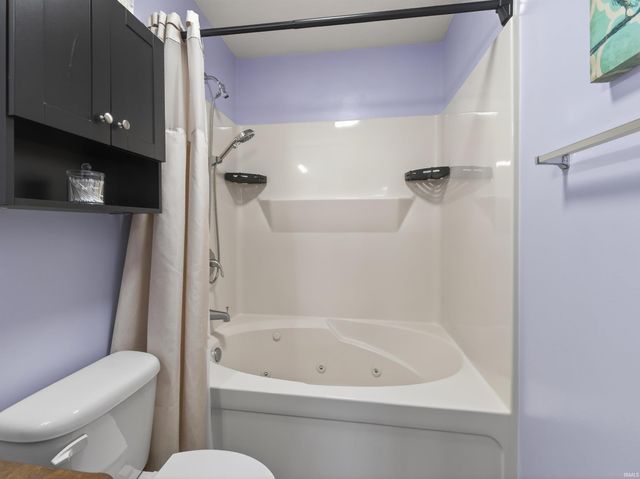 2423 Grand Canyon Corridor, Fort Wayne, IN 46808