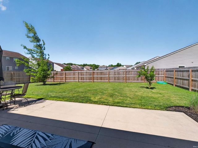 2423 Grand Canyon Corridor, Fort Wayne, IN 46808