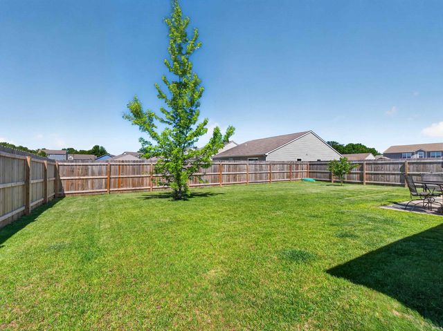 2423 Grand Canyon Corridor, Fort Wayne, IN 46808