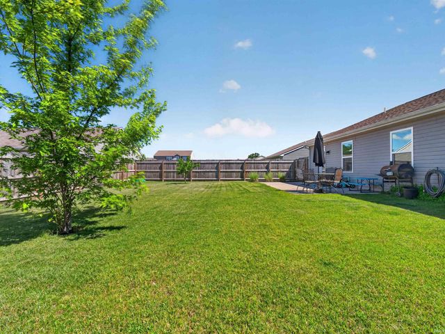 2423 Grand Canyon Corridor, Fort Wayne, IN 46808