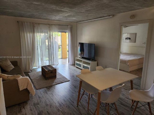 460 S Park Rd 6-209, Hollywood, FL 33021