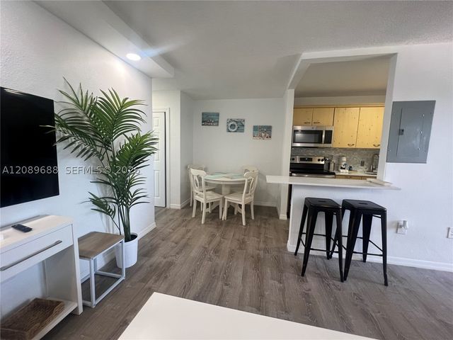 7904 West Dr 616, North Bay Village, FL 33141