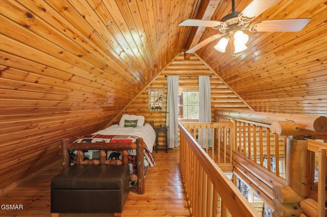 154 Smoky Mountain Way, Sevierville, TN 37876