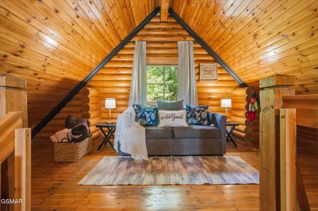 154 Smoky Mountain Way, Sevierville, TN 37876