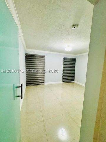 6812 Brookline Dr 6812, Hialeah, FL 33015