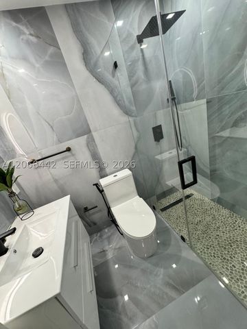 6812 Brookline Dr 6812, Hialeah, FL 33015