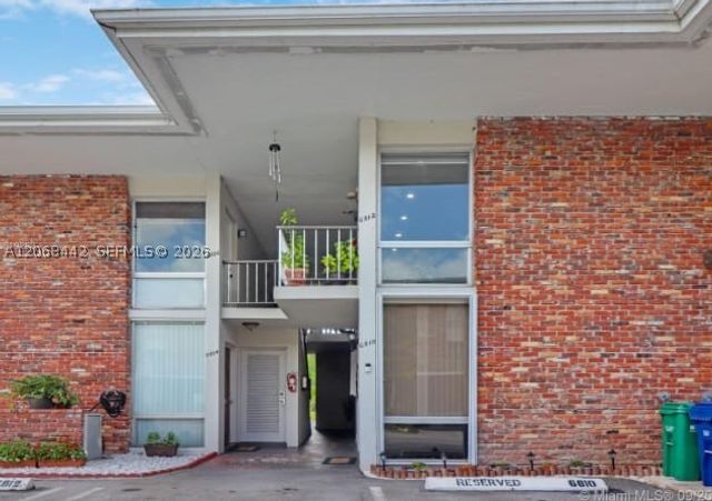6812 Brookline Dr 6812, Hialeah, FL 33015