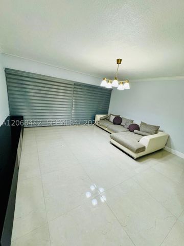 6812 Brookline Dr 6812, Hialeah, FL 33015