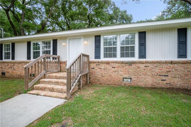 5015 Santos W Drive, Mobile, AL 36619