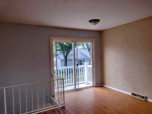 1246 Prairie Avenue, Glendale Heights, IL 60139