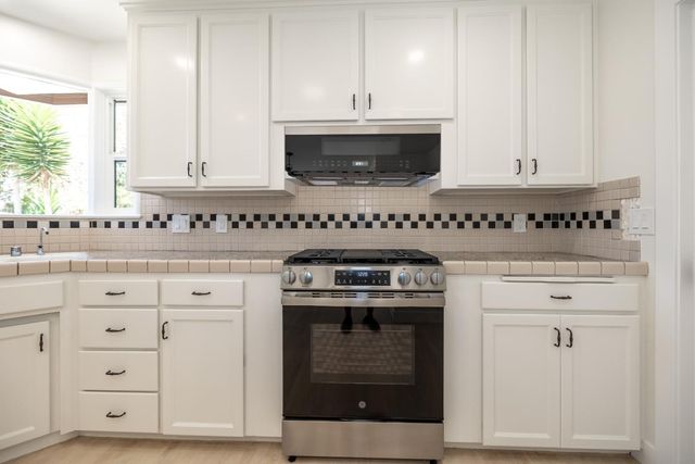 420 Pilgrim Drive, Capitola, CA 95010
