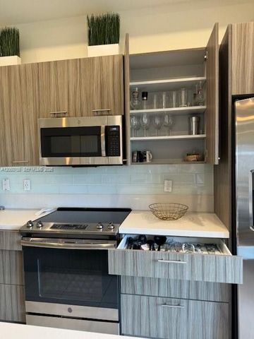 8031 NW 104th Ave 32, Doral, FL 33178