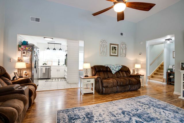 715 S Cannon Blvd, Shelbyville, TN 37160