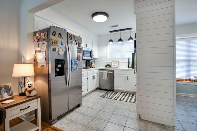 715 S Cannon Blvd, Shelbyville, TN 37160