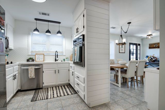 715 S Cannon Blvd, Shelbyville, TN 37160