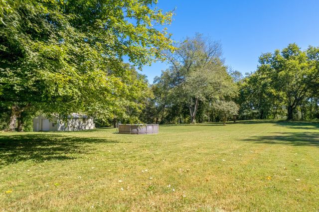 715 S Cannon Blvd, Shelbyville, TN 37160