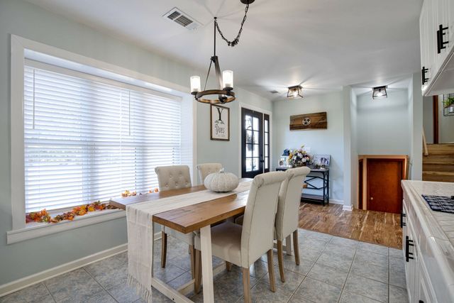 715 S Cannon Blvd, Shelbyville, TN 37160