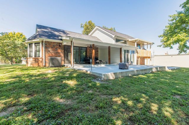 715 S Cannon Blvd, Shelbyville, TN 37160