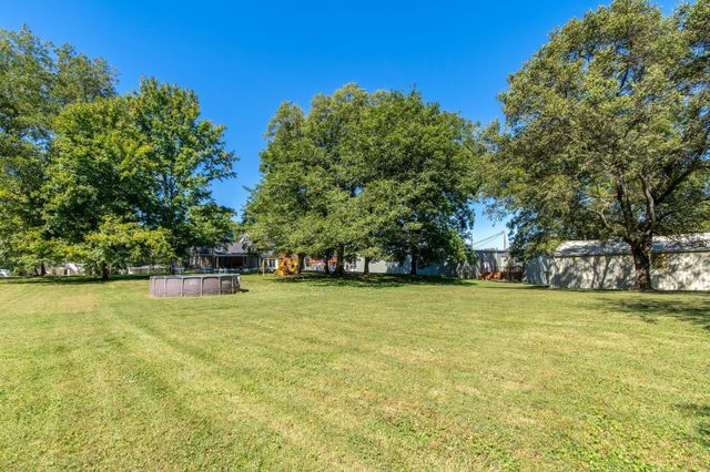 715 S Cannon Blvd, Shelbyville, TN 37160