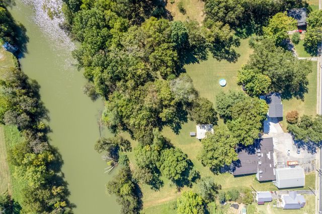 715 S Cannon Blvd, Shelbyville, TN 37160