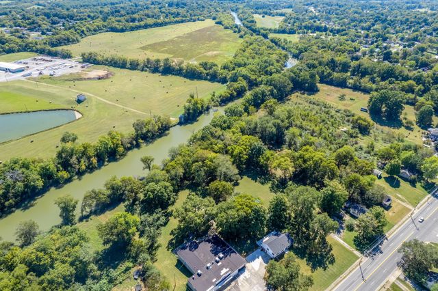 715 S Cannon Blvd, Shelbyville, TN 37160