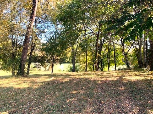 715 S Cannon Blvd, Shelbyville, TN 37160