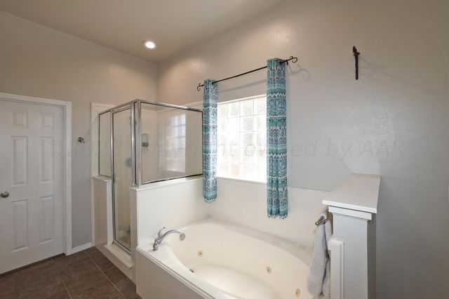 105 CIRCLE VIEW Drive, Amarillo, TX 79118