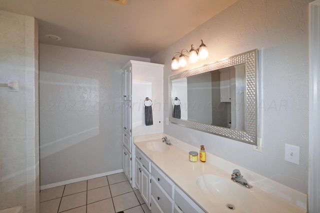 105 CIRCLE VIEW Drive, Amarillo, TX 79118