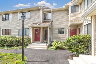 86 Lance Circle 86, Bridgeport, CT 06606