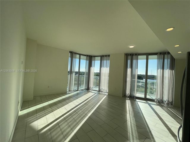 2000 Metropica Way 504, Sunrise, FL 33323