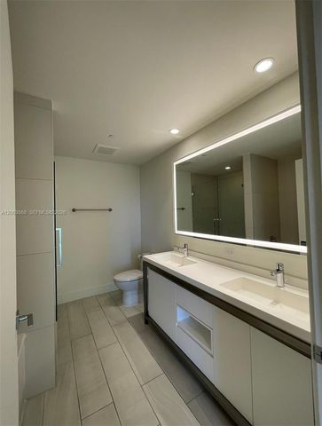 2000 Metropica Way 504, Sunrise, FL 33323