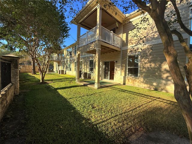 13600 Breton Ridge Street 17A, Houston, TX 77070