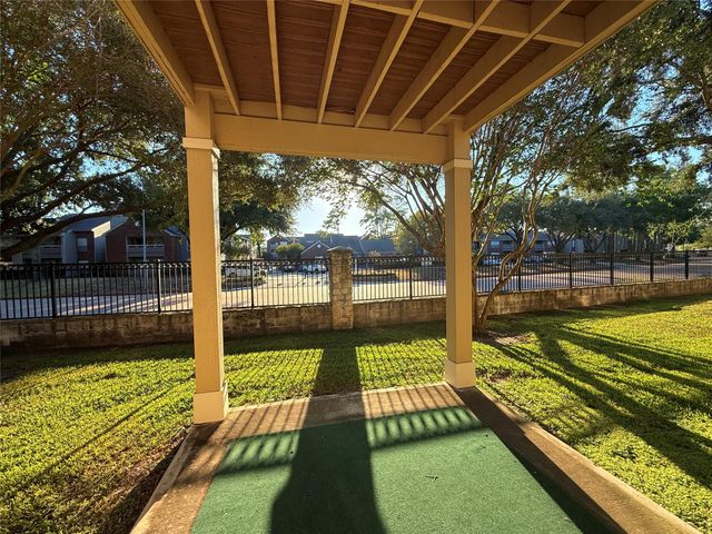 13600 Breton Ridge Street 17A, Houston, TX 77070