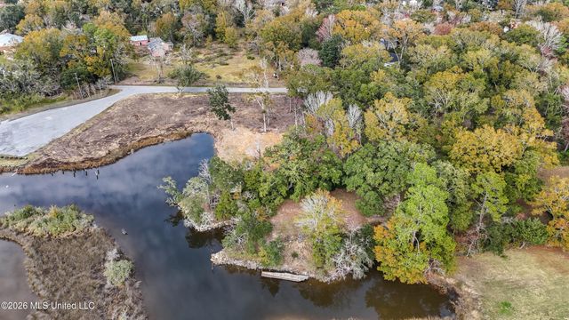 Hemlock Avenue, Moss Point, MS 39563