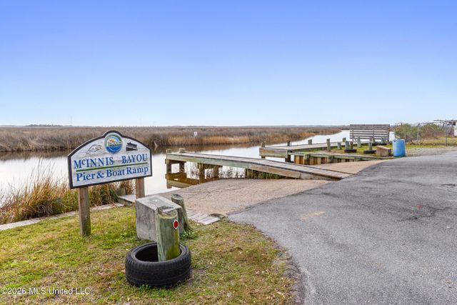 Hemlock Avenue, Moss Point, MS 39563