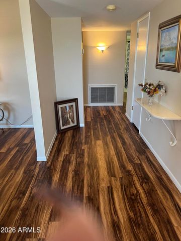 9221 W BRIARWOOD Circle N, Sun City, AZ 85351