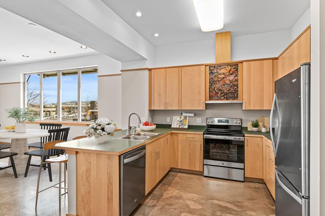 2205 Ashland Street 210, Ashland, OR 97520