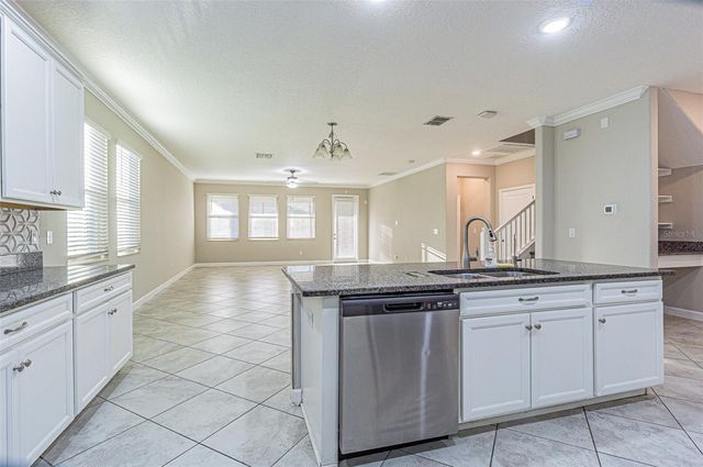 6244 ENGLISH HOLLOW ROAD, Tampa, FL 33647