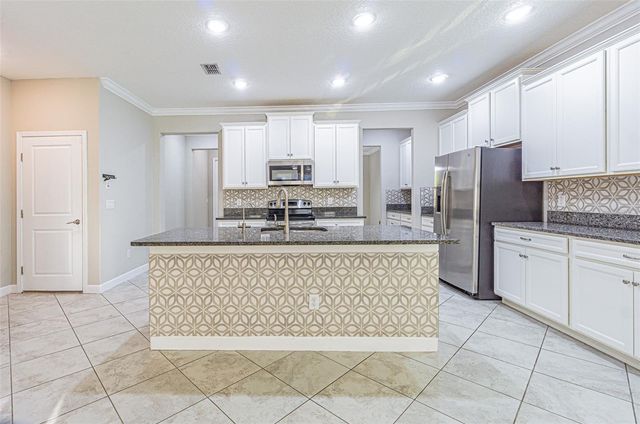 6244 ENGLISH HOLLOW ROAD, Tampa, FL 33647