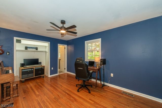 17 Reeve Ave, Stanhope Boro, NJ 07874