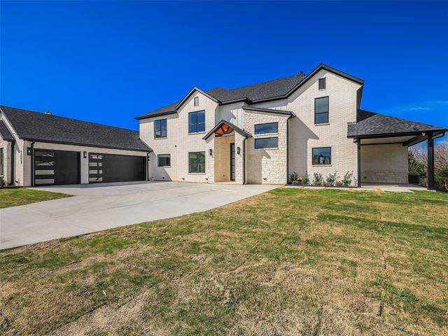 209 Avery Lane, Gunter, TX 75058