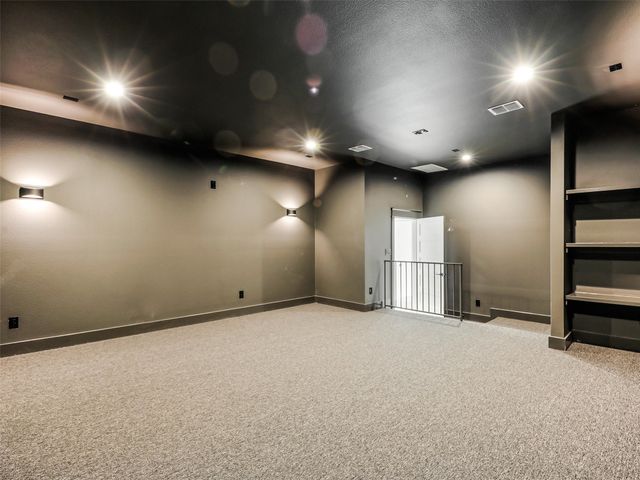 209 Avery Lane, Gunter, TX 75058