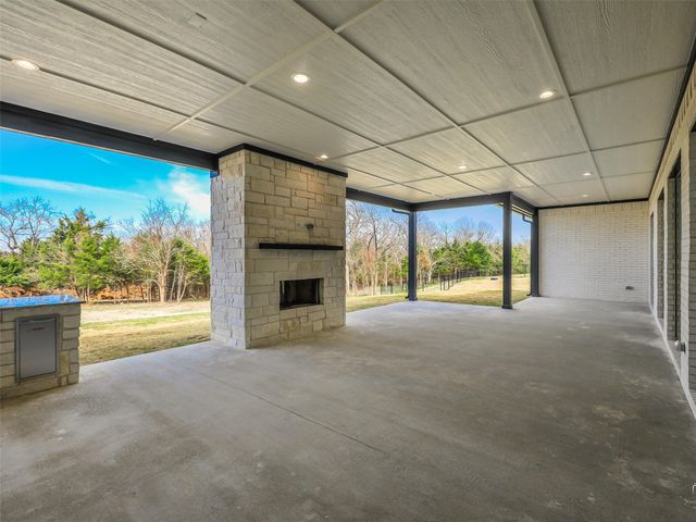 209 Avery Lane, Gunter, TX 75058